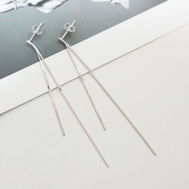 <b><p>925Silver Two lines Snake Drop earrg sr ILVER</p></b><b><p>925シルバー 二行 ベムジュル ドロップ イヤリング ILVER シンプル チェーン</p></b><br /><br /><p align='center'>