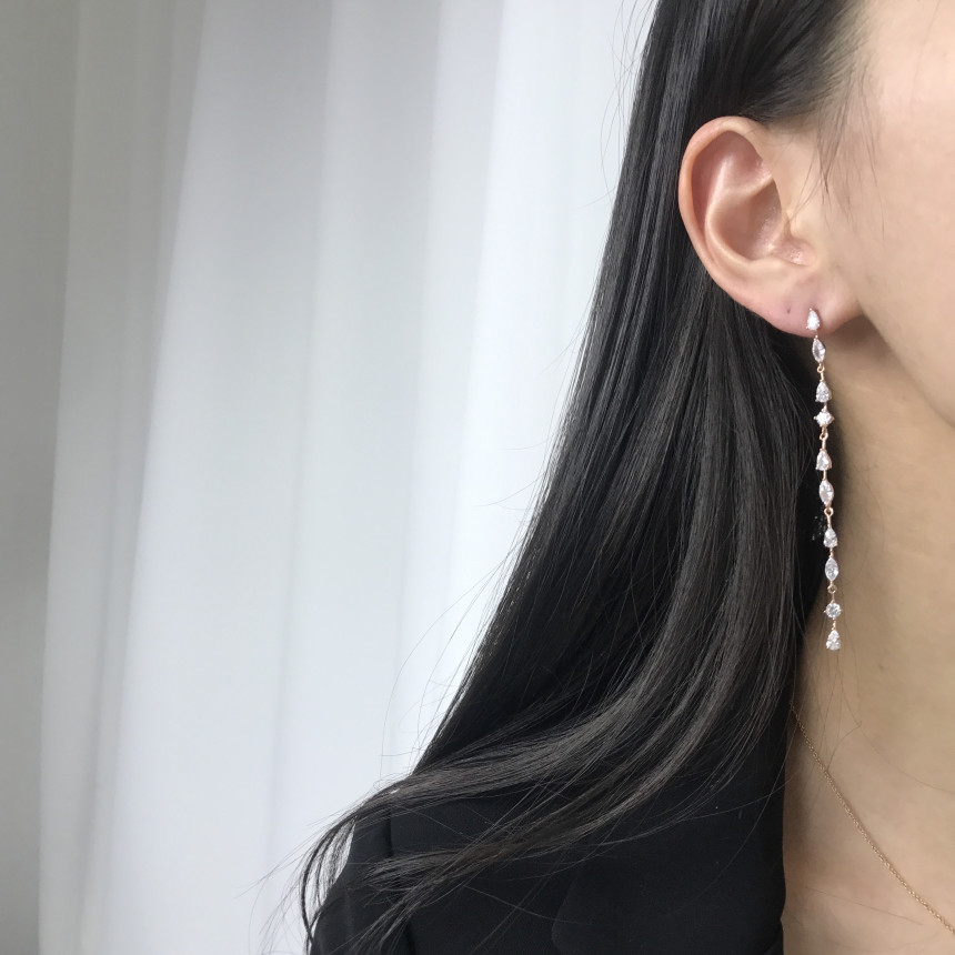 <b><p>Silver 925 Swarovski IU Unknown eing Dp Ers</p></b><b><p>シルバー925ウンチム スワロフスキー アイユ オンバル イヤリング ドロップグ</p></b><br /><br /><p align='center'>