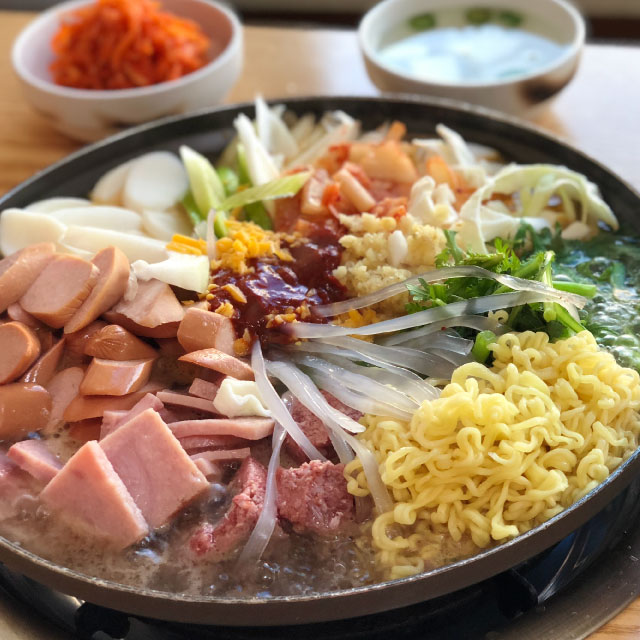 의정부 정통부대고기 부대찌개 2인분 : 정통부대고기
