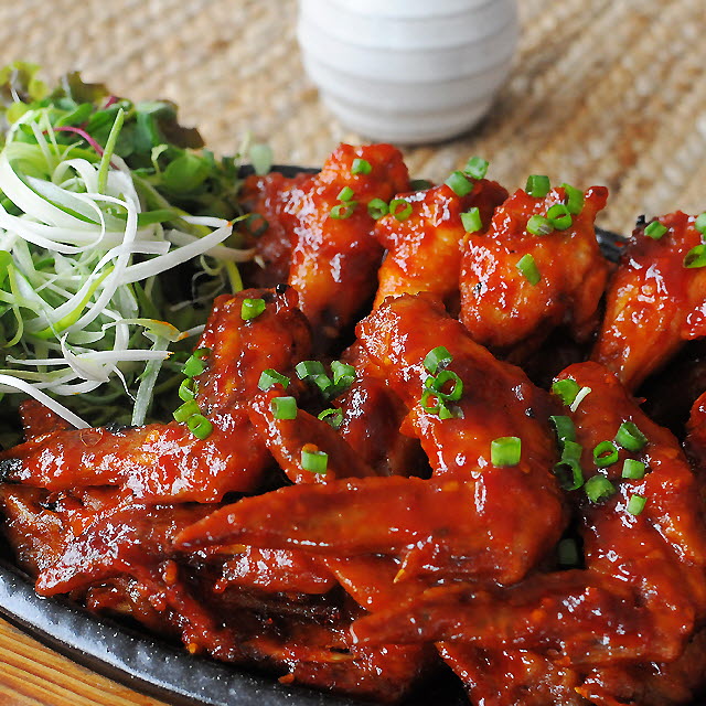 20년전통 얼큰이 숯불닭발 뼈없는 불닭발 오돌뼈 야식 안주 : 원조얼큰이