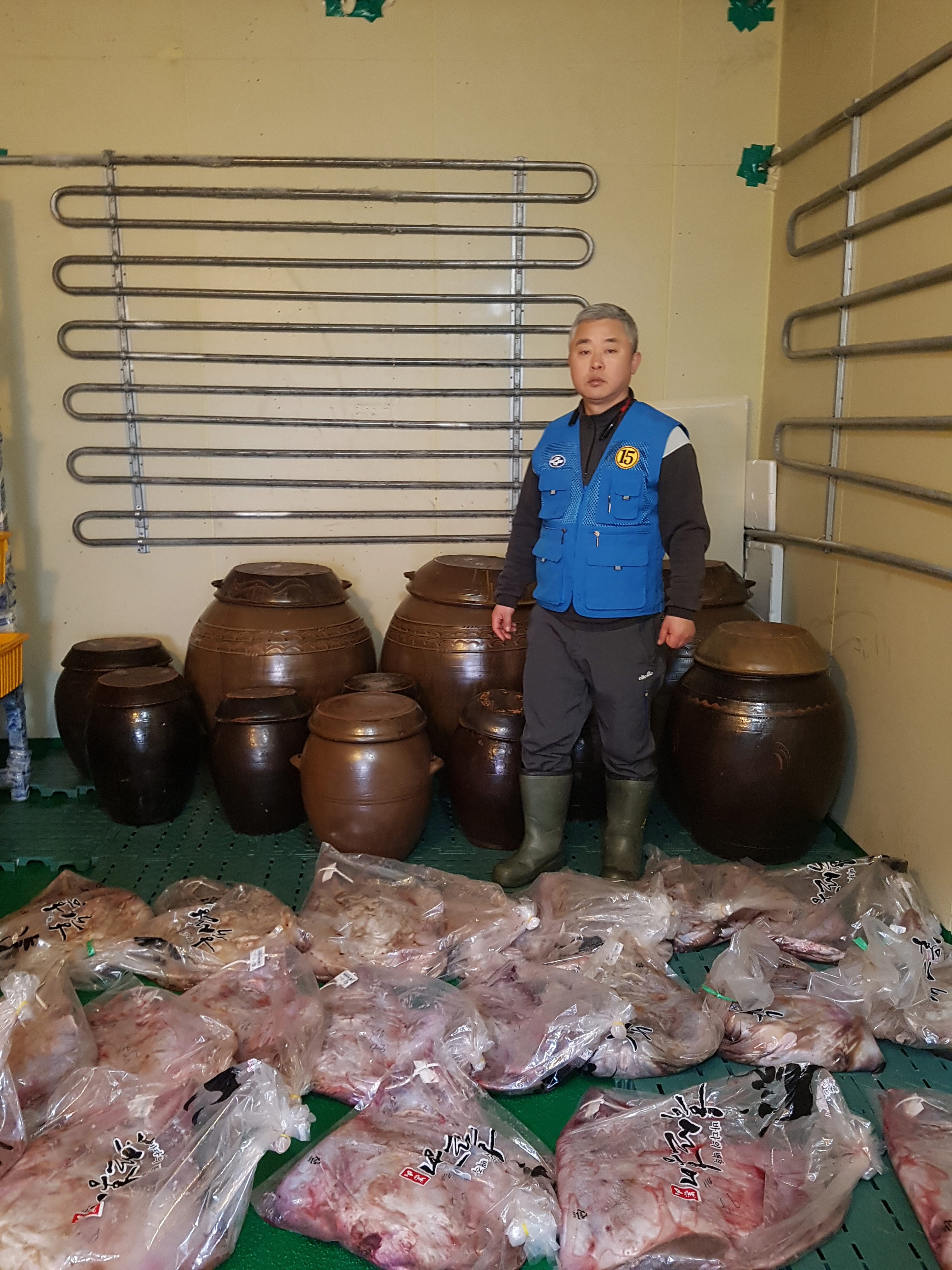 국내산홍어 껍질묵 맛있고 건강한 홍어특수부위( 애,탕거리,껍질묵 )흑산 삭힌 목포 흑산도 : 고맙다홍어야 고맙다낙지야