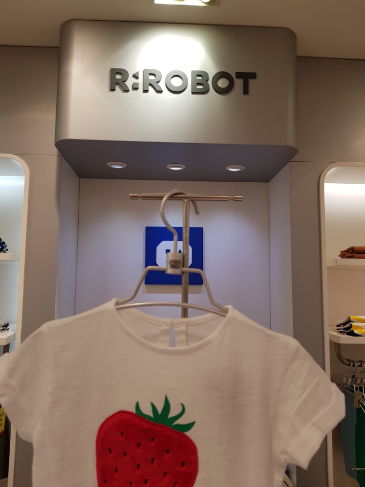 알로봇 R.ROBOT 스트로베리티셔츠1833933241 : 알로봇
