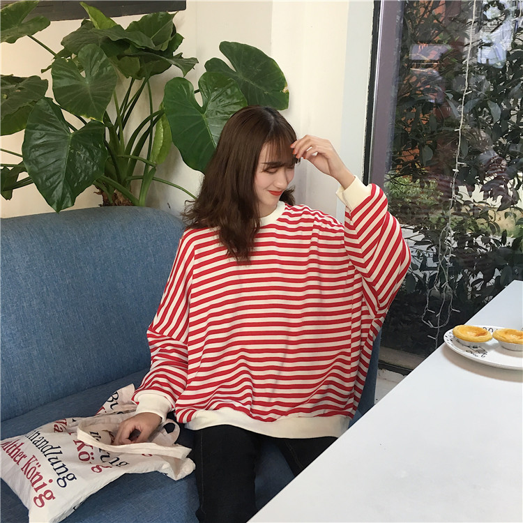 [아이앤도나] 어깨트임 스트라이프 티셔츠 : 어거스트그레이