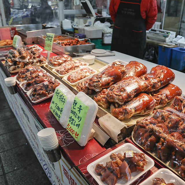 [서울,성남 당일배송] 쫄깃 맛있는 족발 1팩 (중) [암사 명성왕족발] : 동네시장 장보기