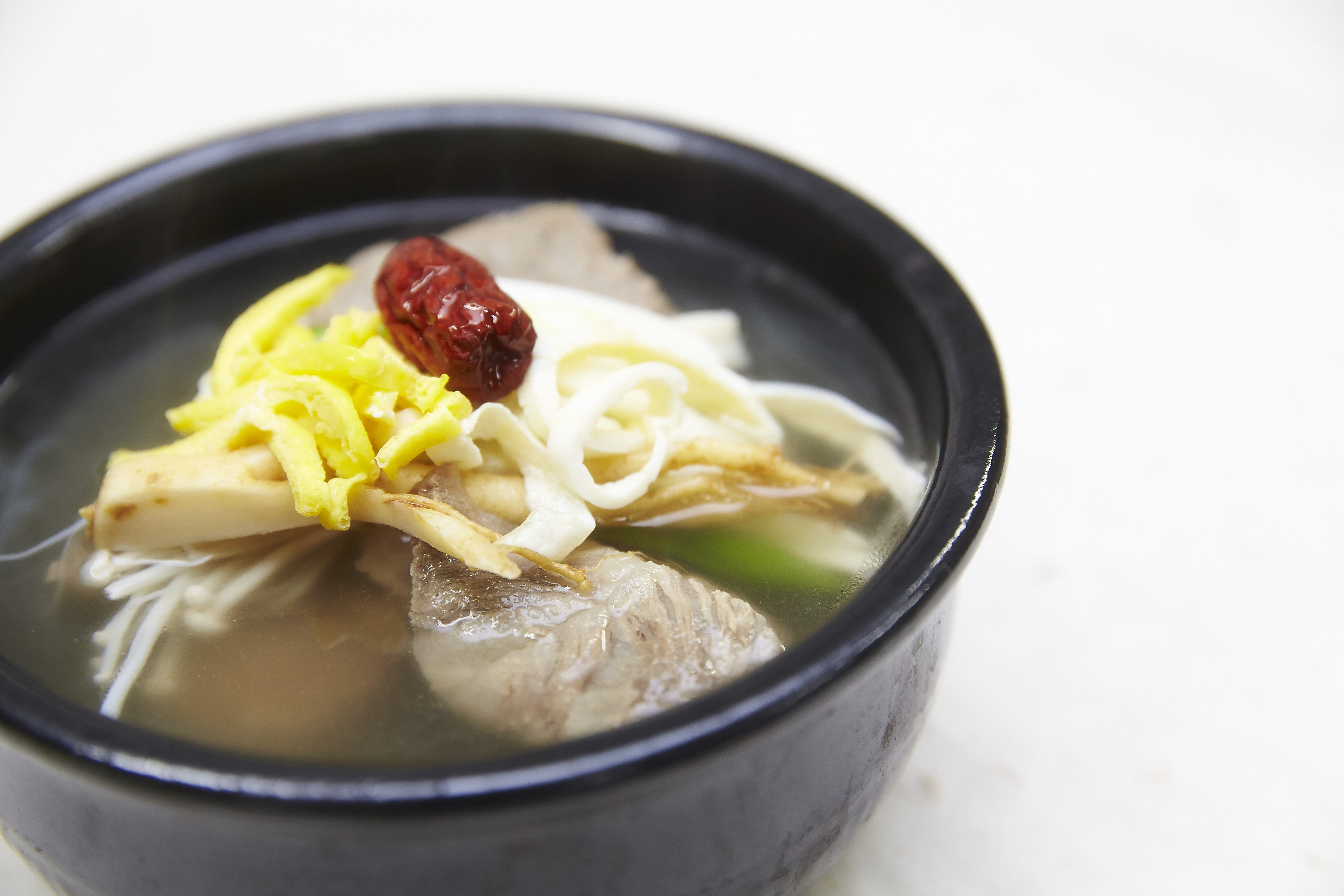 횡성한우로 만든 한끼명품 갈비탕(800ml x 3팩, 1팩 2인분) : 명품횡성한우로
