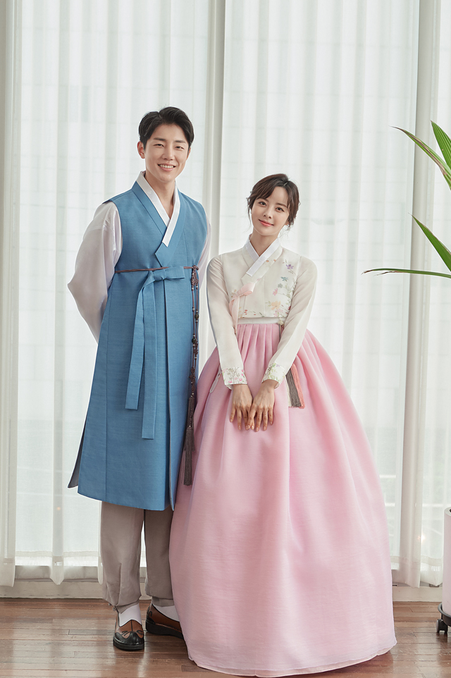 [대여]소연-신랑신부, 커플 웨딩 실크한복 결혼식대전돌잔치,한복대여 : 첫날한복