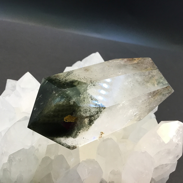 수정사 - 천연원석 관상용 가든수정 정원수정 원석 기둥 84g H5.8×3.2cm : 수정사 온라인몰