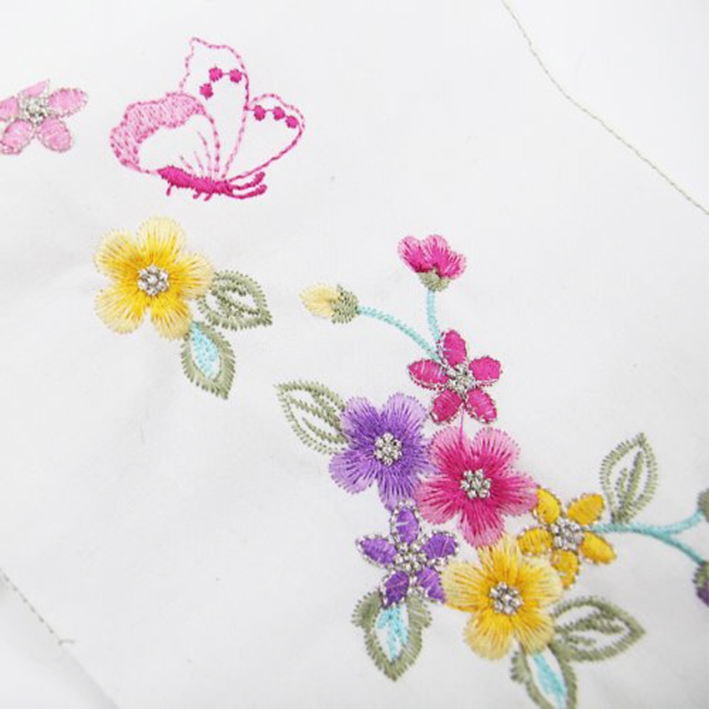 나비꽃 가슴띠자수 한복장식 a2756 art : 원단속으로