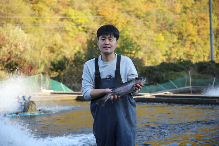 상주 별천지송어 송어 순살 1인분(250g) 외 3종 캠핑음식 밀키트 : 인생식탁