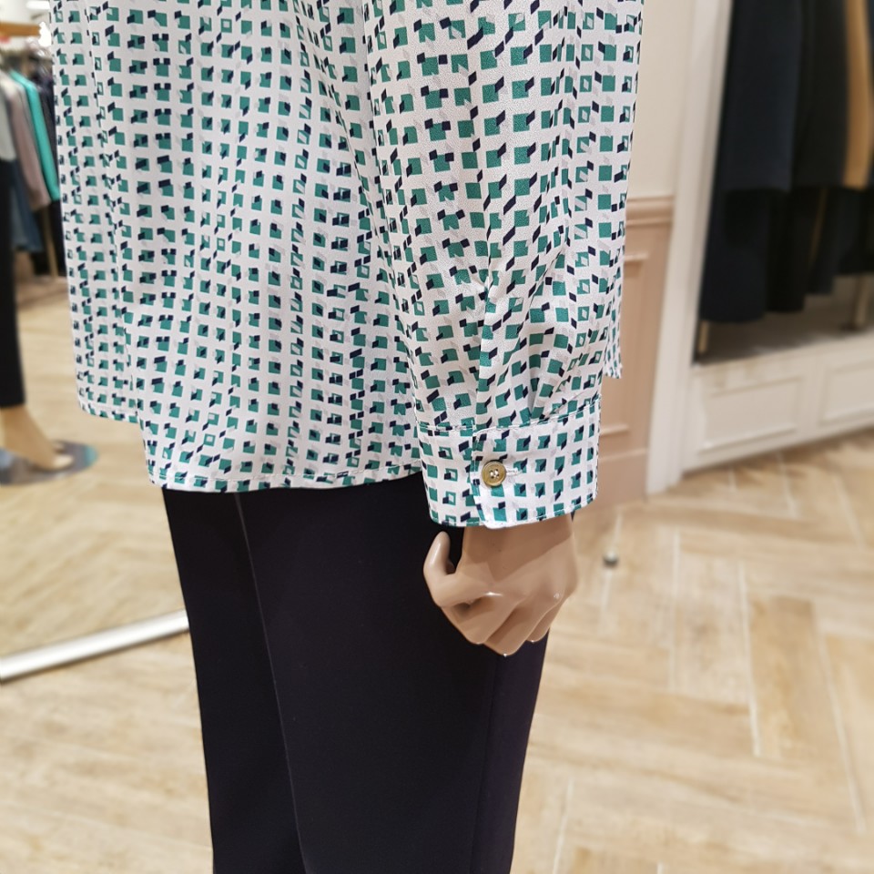 BCBG 스터프 프린트 블라우스 B0A2B426  42 : 롯데아울렛 율하점 BCBG