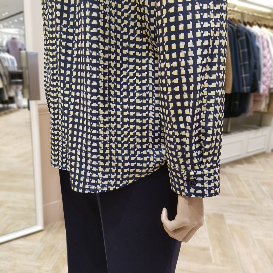 BCBG 스터프 프린트 블라우스 B0A2B426  32 : 롯데아울렛 율하점 BCBG