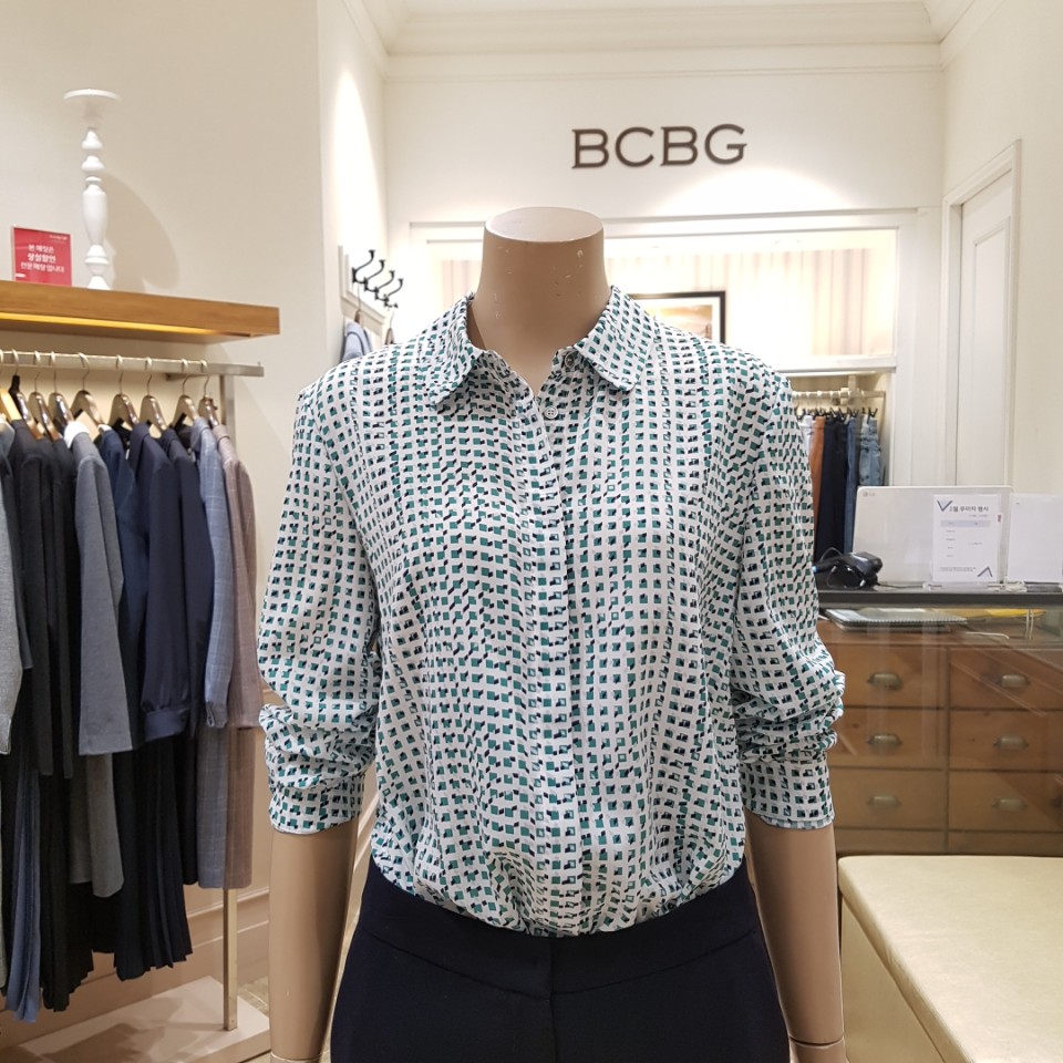 BCBG 스터프 프린트 블라우스 B0A2B426  42 : 롯데아울렛 율하점 BCBG