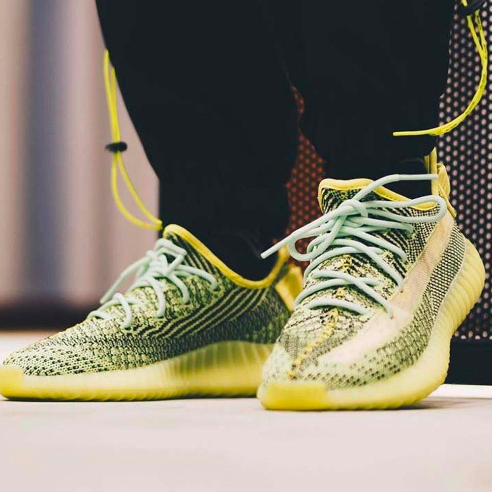 아디다스 이지부스트 350 V2 국내발송 adidas Yeezy Boost 350 V2 Yeezreel : JuJushop