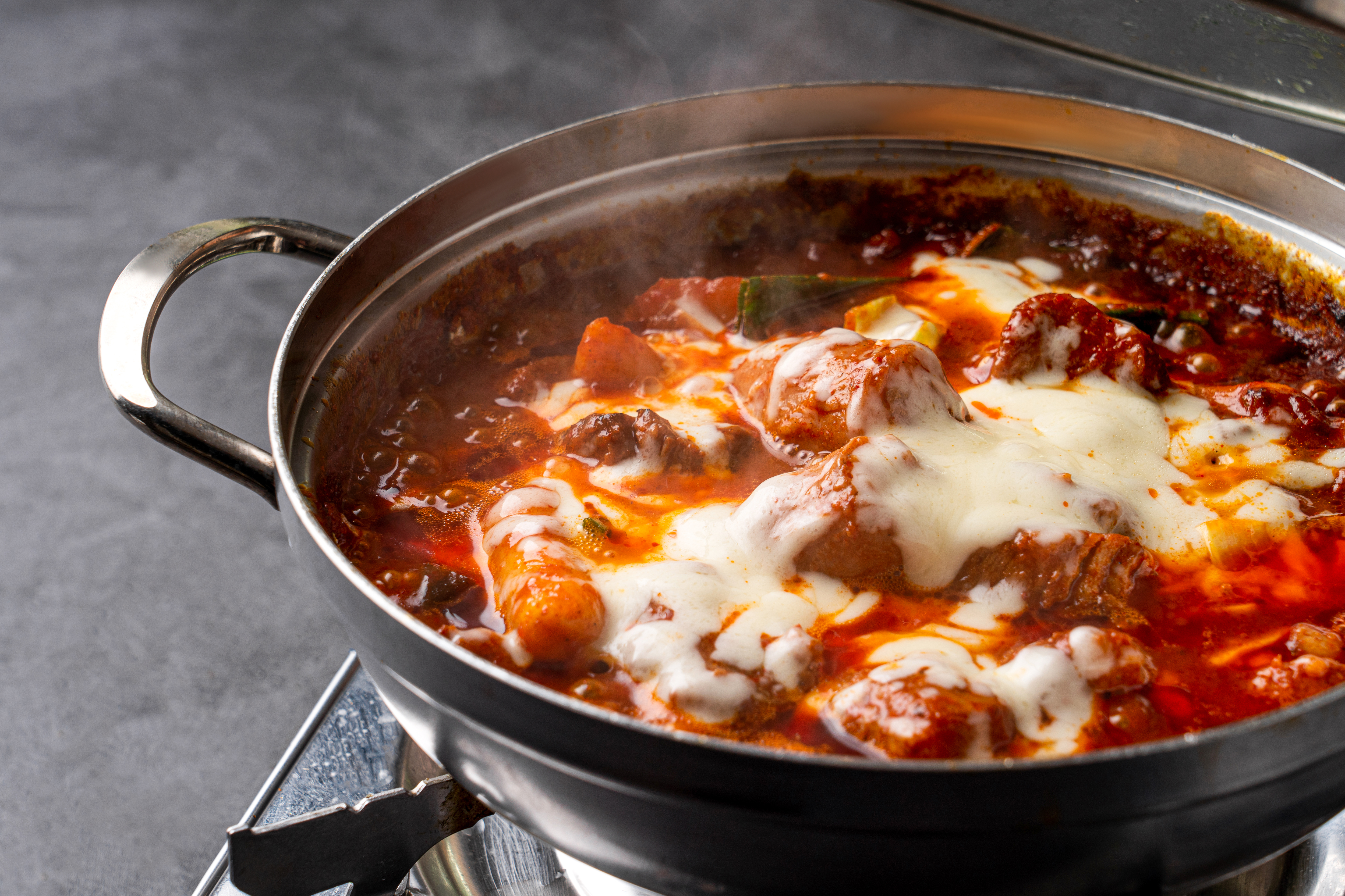 [무등산식당 곱갈비찜] 한우 소대창 매운 돼지갈비찜 매운맛 모짜렐라 치즈 : 무등산식당