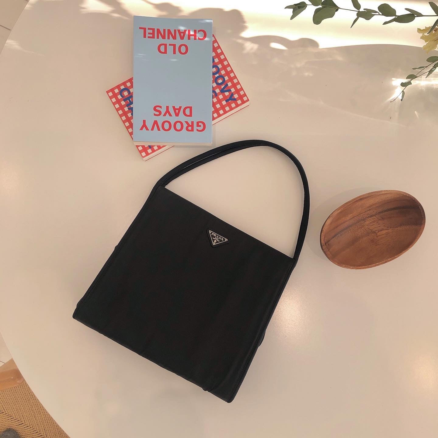 정품 프라다백 : 빈티크 Vintique