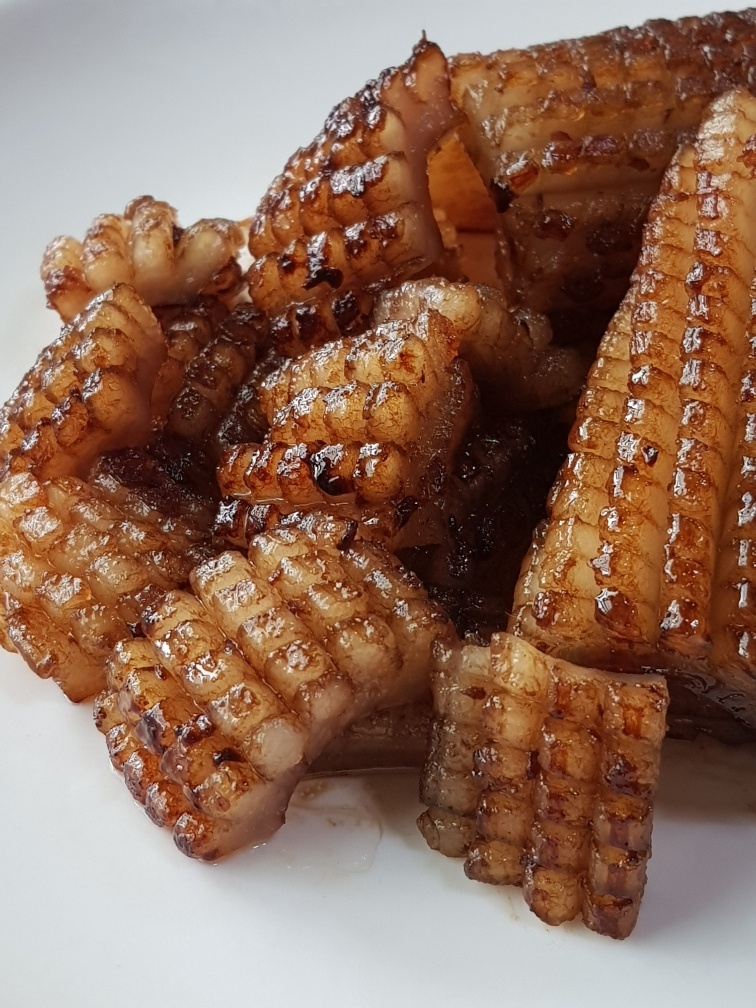 맛있는 벌집 간장 양념 껍데기 1kg 구이용 : 대구막창도매 다온미트