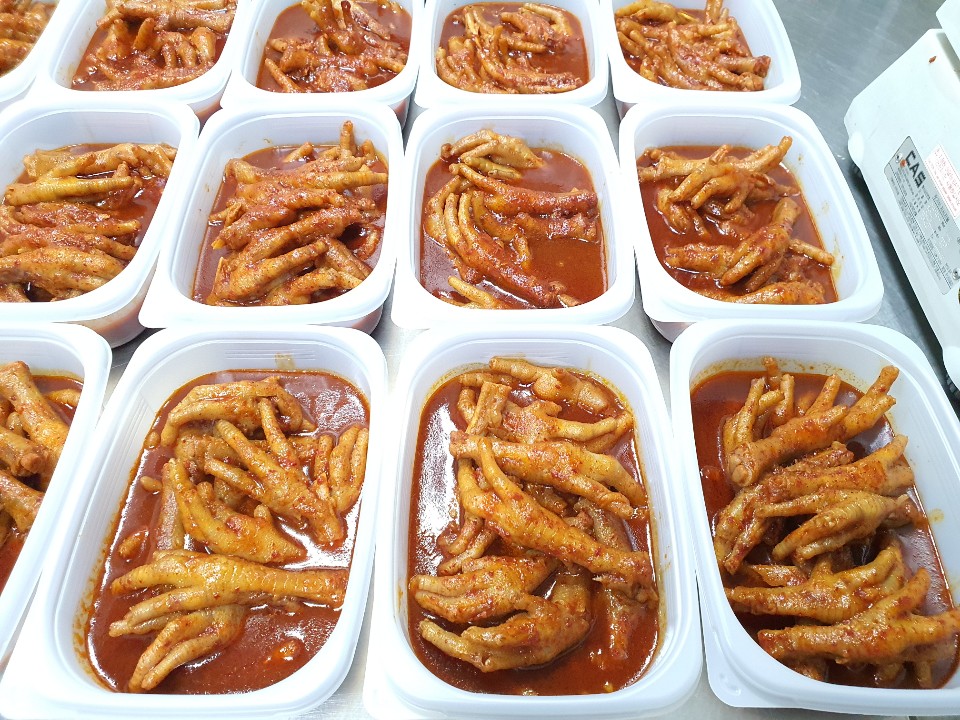 닭발싸롱 국물닭발 : 바른미식