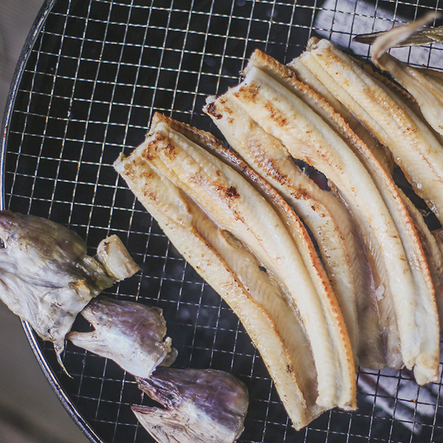 [고흥] 반건조 바다장어 붕장어 아나고 냉동 1kg, 1개 : 행이마켓