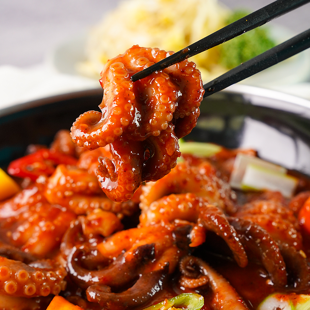양념 용두동 쭈꾸미볶음 매운맛 캠핑 쭈꾸미 300g 1팩 : 팬더박스