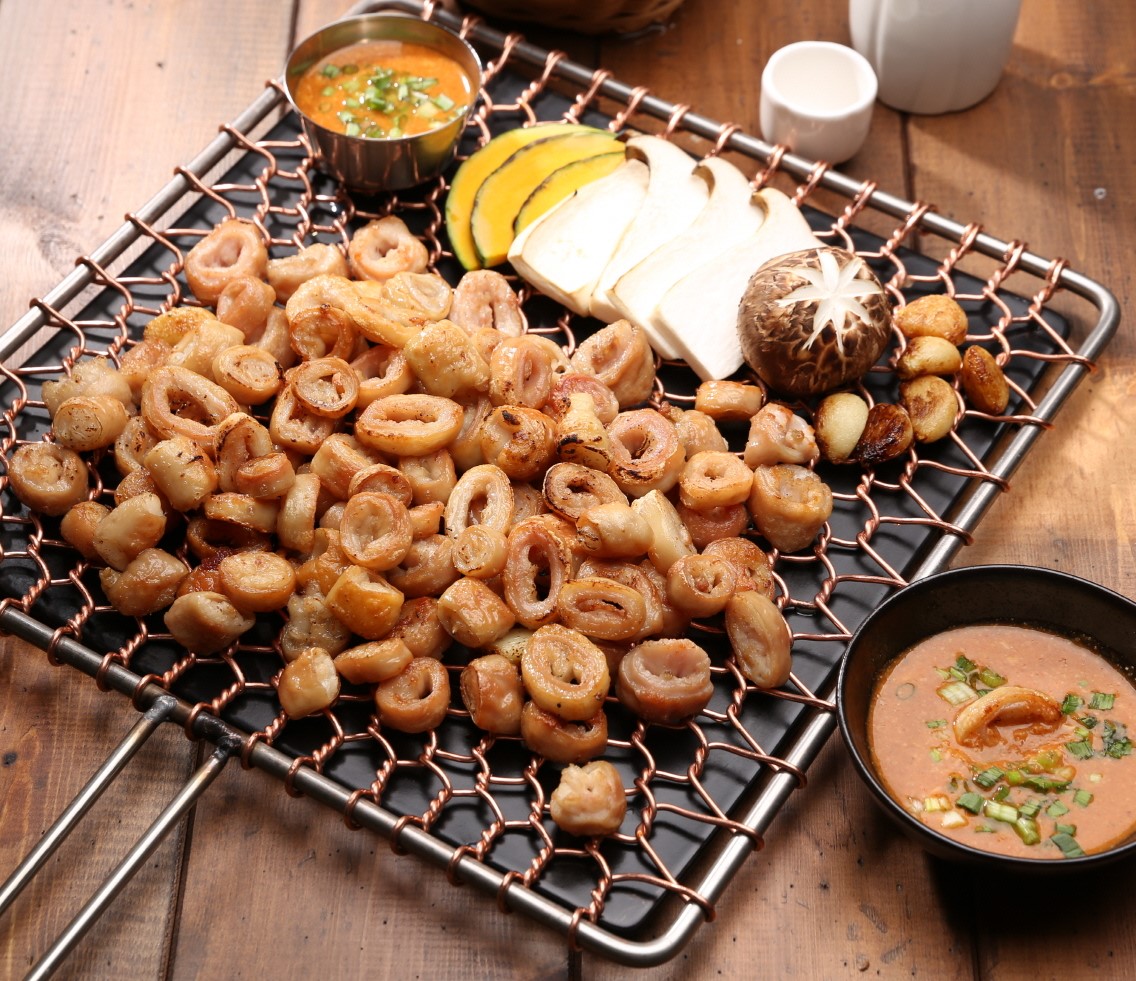 꾸븐 대구 돼지막창400g  캠핑요리 술안주 음식 : 만두를 담다  -  만담