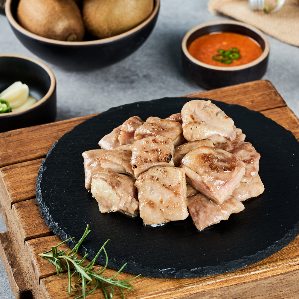 패밀리대구막창 35년전통 잡내없는 과일숙성 소막창500g(소스포함) 고소한맛 캠핑음식 : 패밀리대구막창
