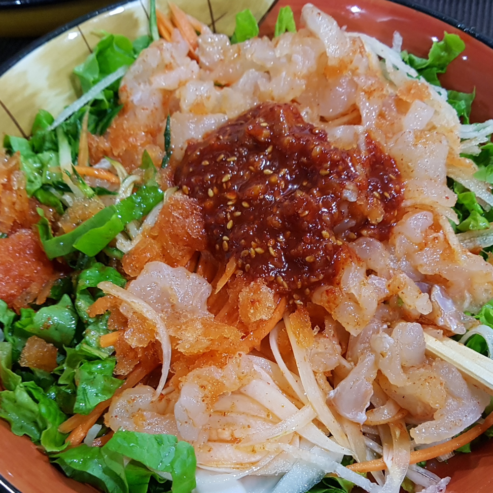 자연산 물회(2인분) 자연산 회 사용. 아침 손질 저녁 도착 : 진해만어부