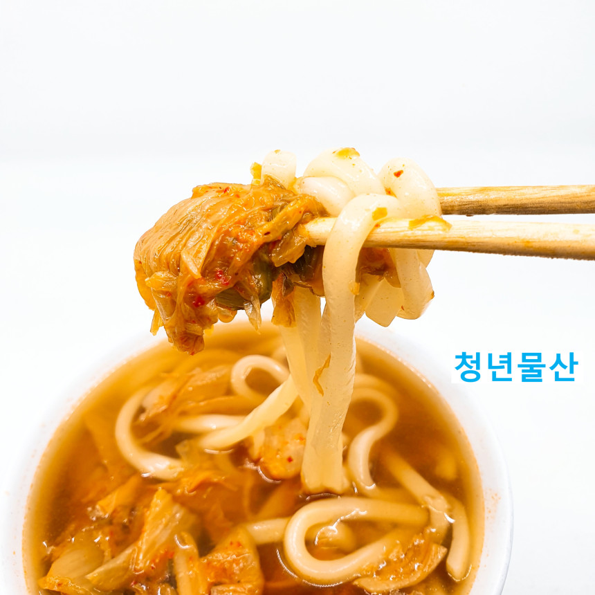 애니웰푸드 김치말이우동 370g : 청년물산