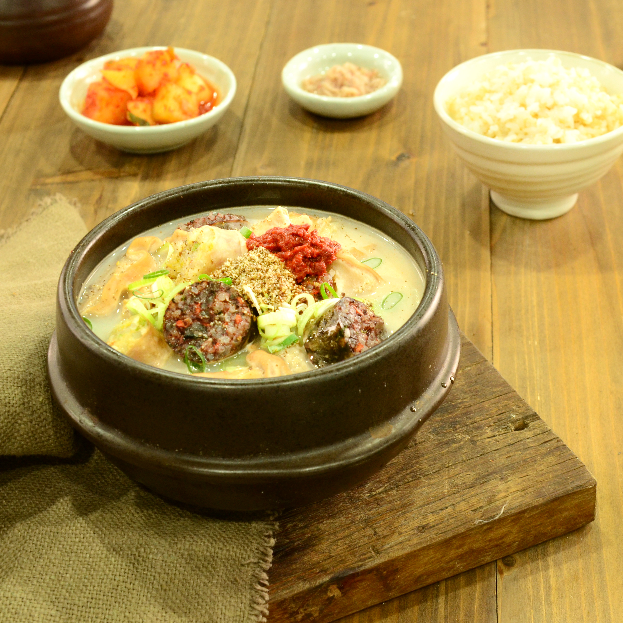 [백암식품] 돈골농축액 1kg 40인분 사골농축액 업소용 순대국 돼지국밥 돈사골액기스 : 백암푸드