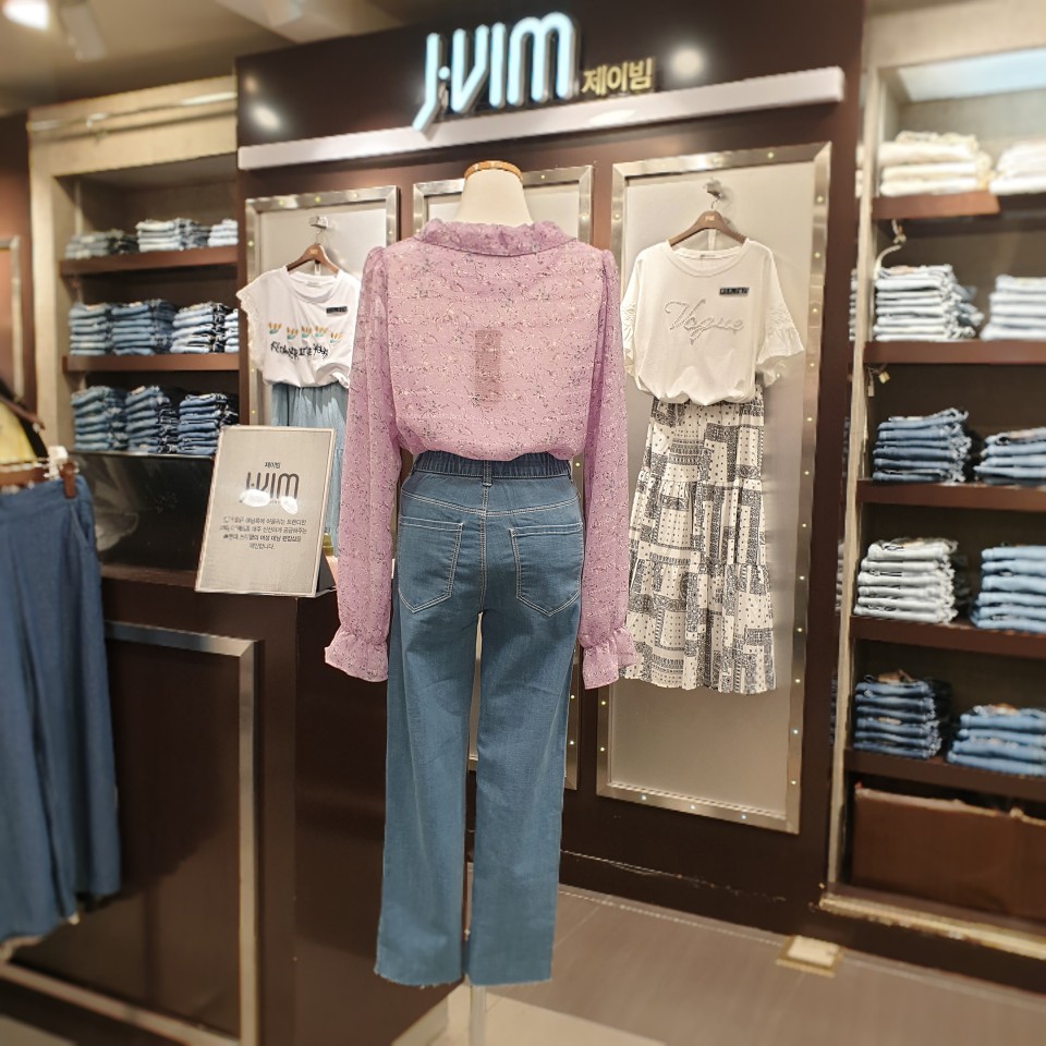 제이빔 잔꽃 프릴 블라우스 JVBL204C5 : NC불광점 제이빔
