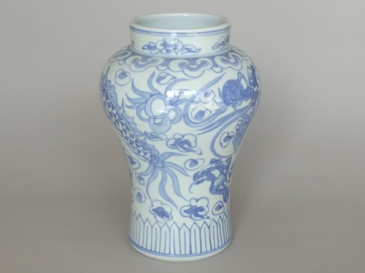 고성 조병호 도예명장_청화백자용문도자기, 높이 약 31cm : 앵콜음반