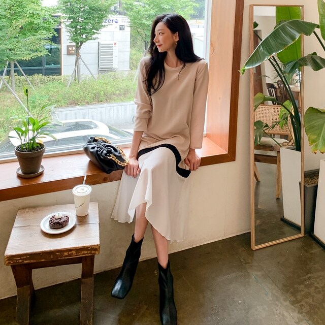 [미씨엘라] 엘스티 배색 프릴 원피스 : 신세계라이브쇼핑
