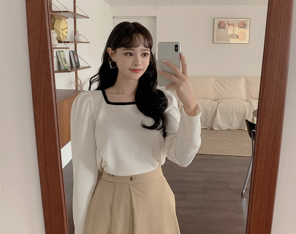 츄스미 스퀘어넥 퍼프 배색 티셔츠[44-110] : 리리앤코