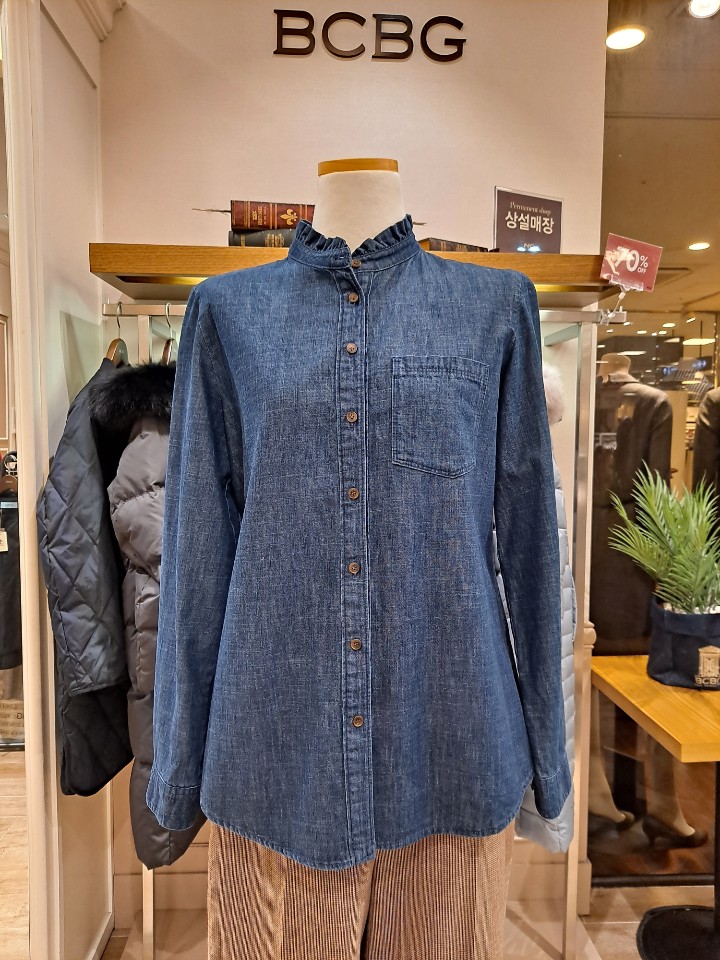 BCBG 비씨비지 피지 데님 블라우스 B0D9B409 : NC송파 BCBG