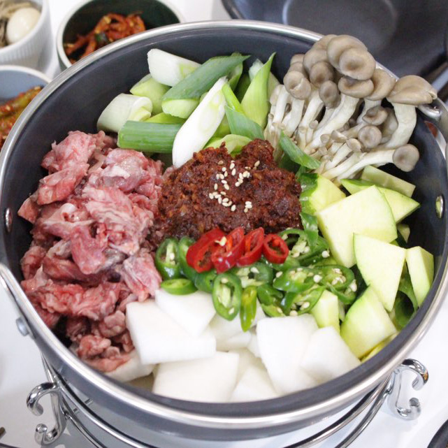 국내산 한우 소짜글이 소찌개 : 레트로정육점 담다