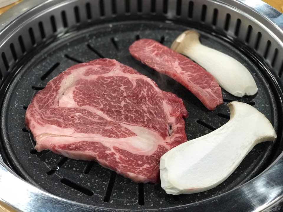 호반우 칡소 한마리 정육 특가 판매 : 전통한우