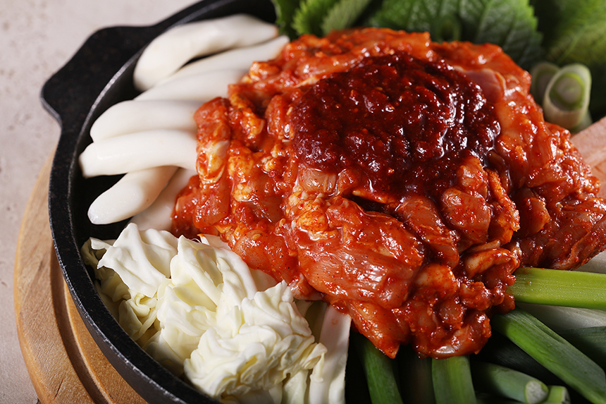 [춘천 33년째 영업중] 춘천 닭갈비 밀키트 1인분 (300g) : 춘천명물닭갈비