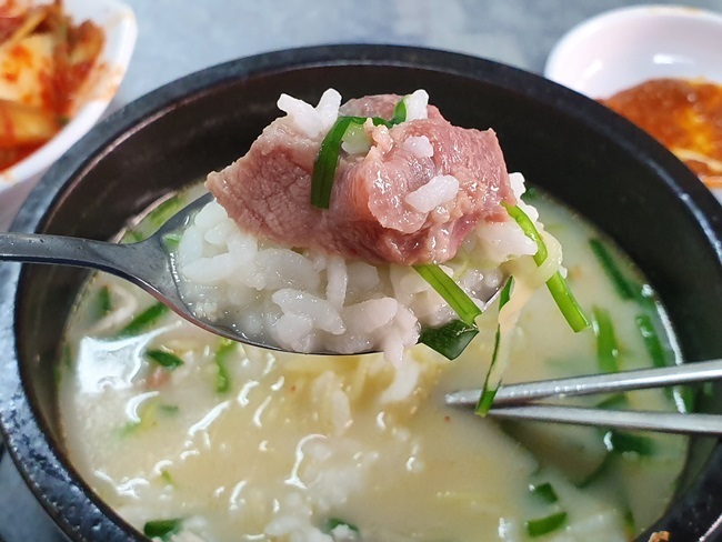 [국밥 맛집] 국내산 생고기 장원표 돼지국밥 밀키트 (12팩) : 장원표밀면국밥