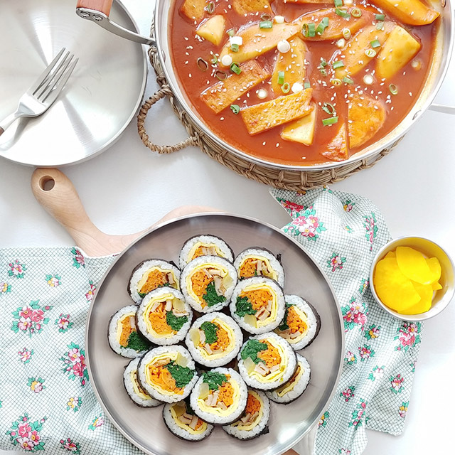 수입 스텐 SSGP 접시 치즈 플레이트 떡볶이 분식 감성 캠핑 예쁜 파스타 홈파티 그릇 : 레벤쿠첸