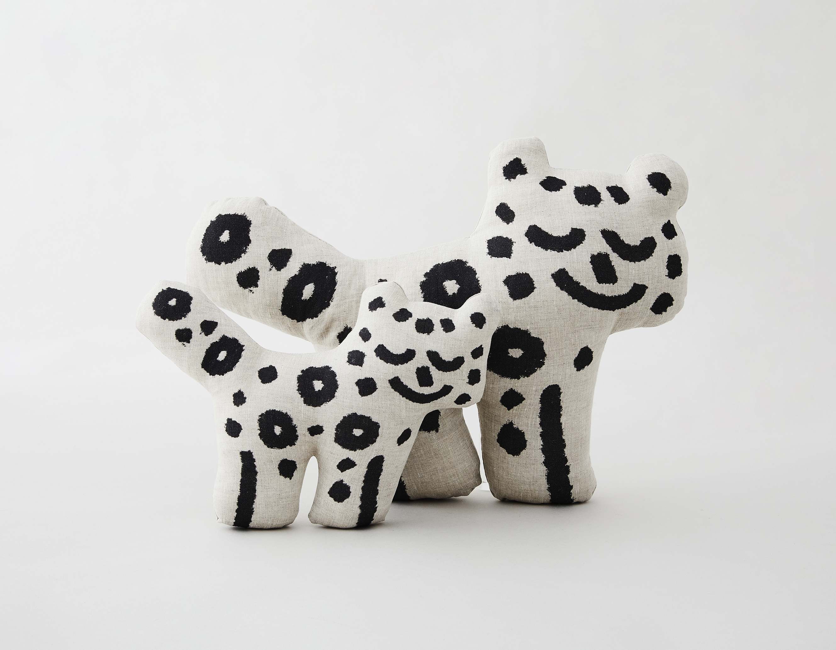 [예약주문] 까치호랑이 리넨 인형 쿠션 - 호랑이 / Tiger and Magpies Linen Cushion - Tiger : 복사가게