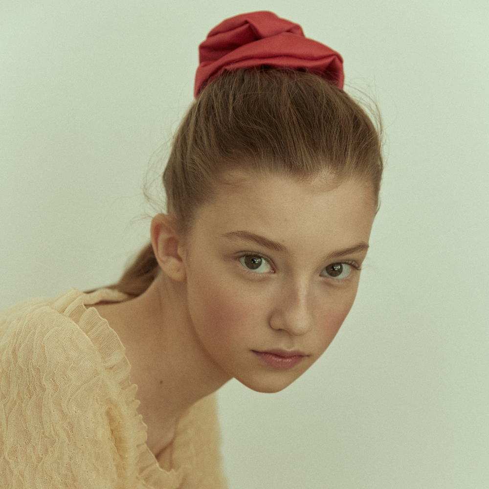 엘리자베스모먼트 라지 새틴 곱창 밴드 머리끈 헤어슈슈 스크런치 / Elizabeth Moments Large Satin Scrunchie : 엘리모