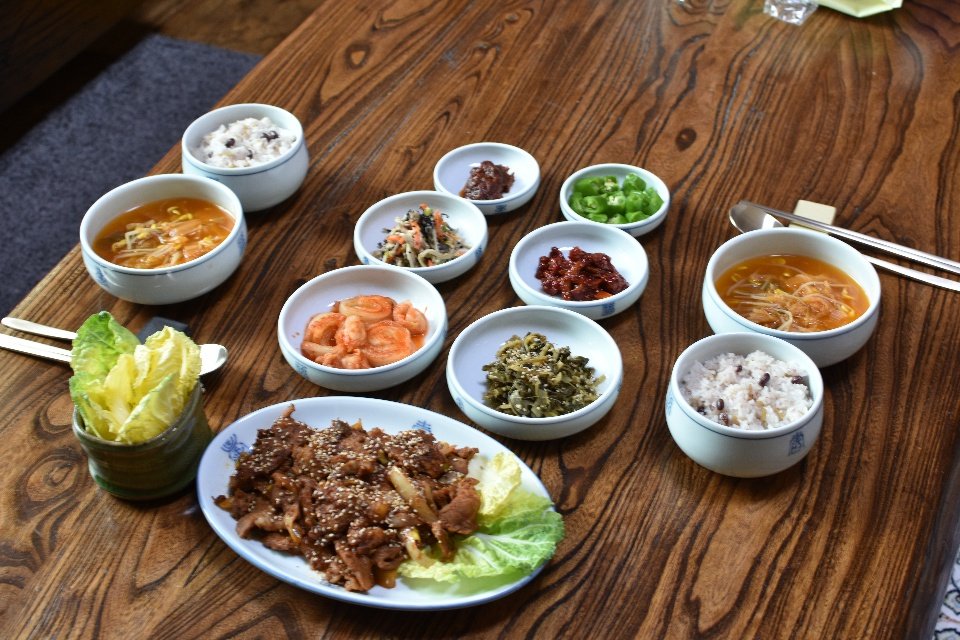 대장금 도자기 2인 한상 세트 (밥그릇 2, 국그릇 2, 찬기 6, 접시 1) : 담다 그릇소품