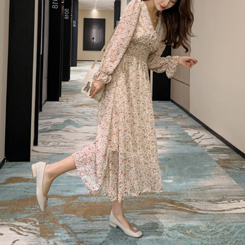 [퀸페이지] 봄 가을 여성 플라워 롱 브이넥 폴리츠 주름 A라인 샤랄라 원피스 2color : 퀸페이지