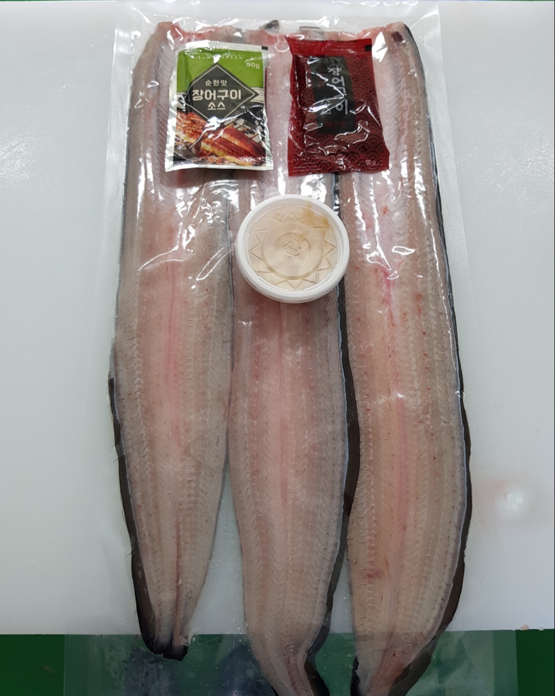 국내산 무항생제 자포니카 민물장어 1kg (실중량 750g) 초벌구이 화순진수산 : 진수산
