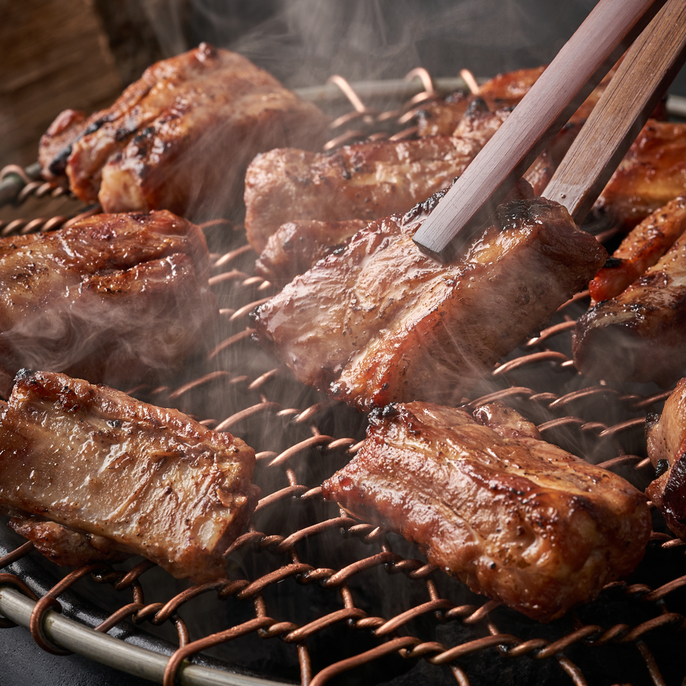 [엔돌핀삼겹살] 맛있게 구운 육즙가득 초벌 양념쪽갈비 3인분 캠핑 안주 바베큐세트 : 엔돌핀삼겹살