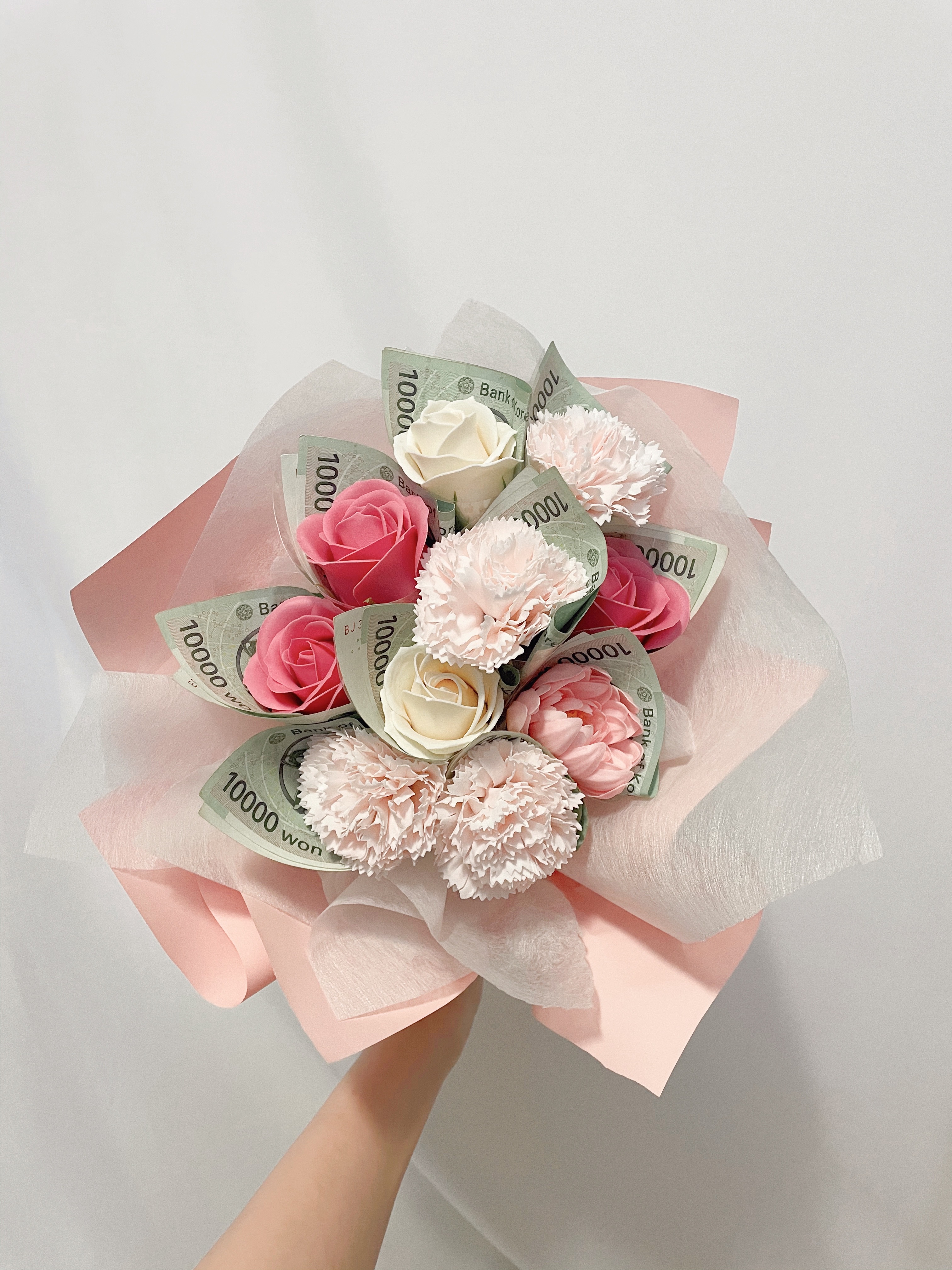 돈꽃다발 졸업식 어버이날 머니플라워 돈다발 선물 생일 카네이션 용돈꽃다발 배달 비누꽃 부모님 용돈박스 : 이츠유얼