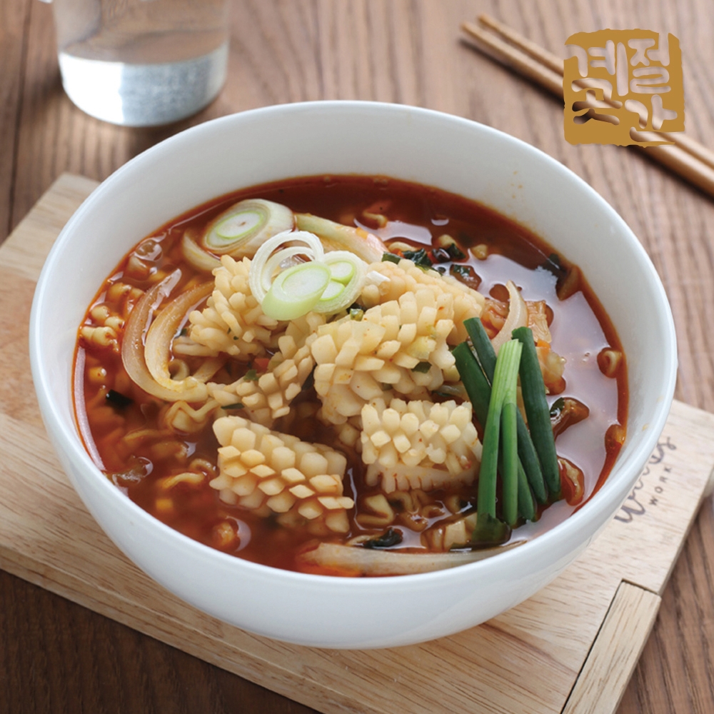 오징어짬뽕에 들어가는 쫄깃한 솔방울오징어 500g 손질된 칼집오징어 냉동해물 오징어살 : 계절곳간 스토어