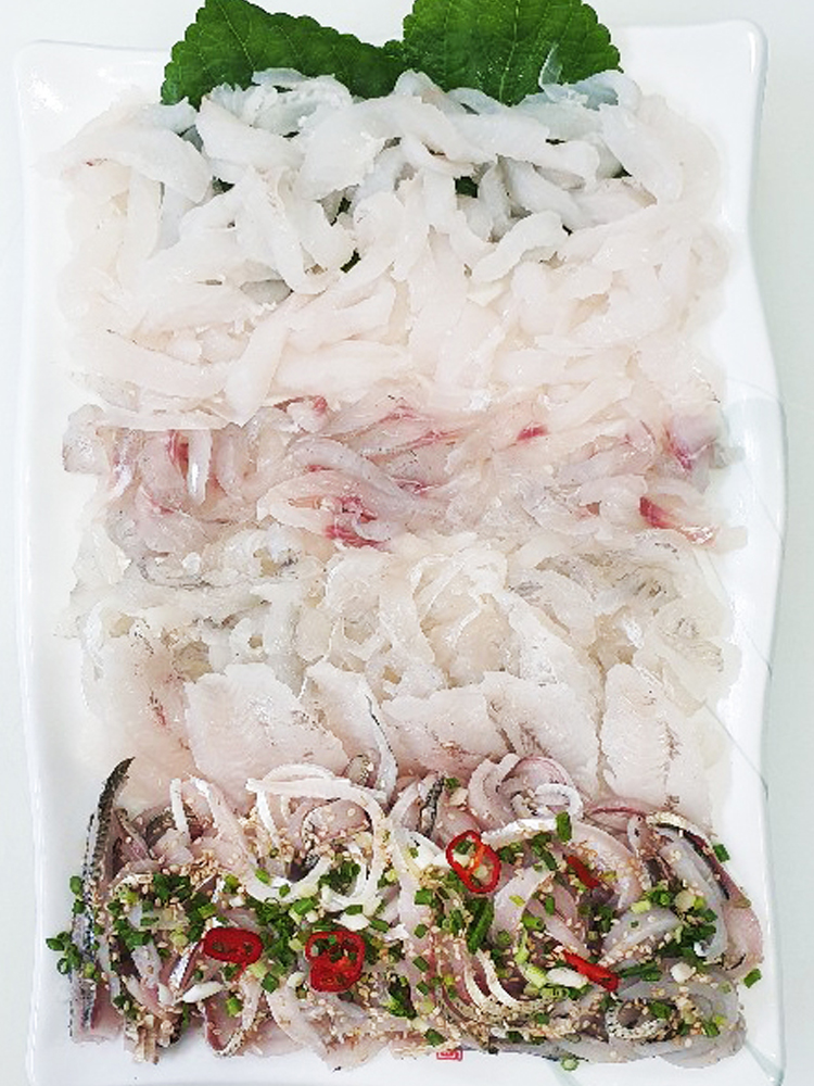 삼천포 자연산 모듬 막회 2인 기준 1kg  (+무침야채포함) : 삼천포 일미횟집