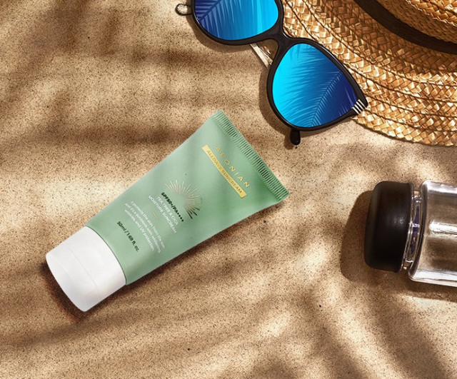 [티에스리테일]이오니언 올데이즈 선크림 50ml / SPF50+로열젤리 보습 민감기능성 : 티에스리테일