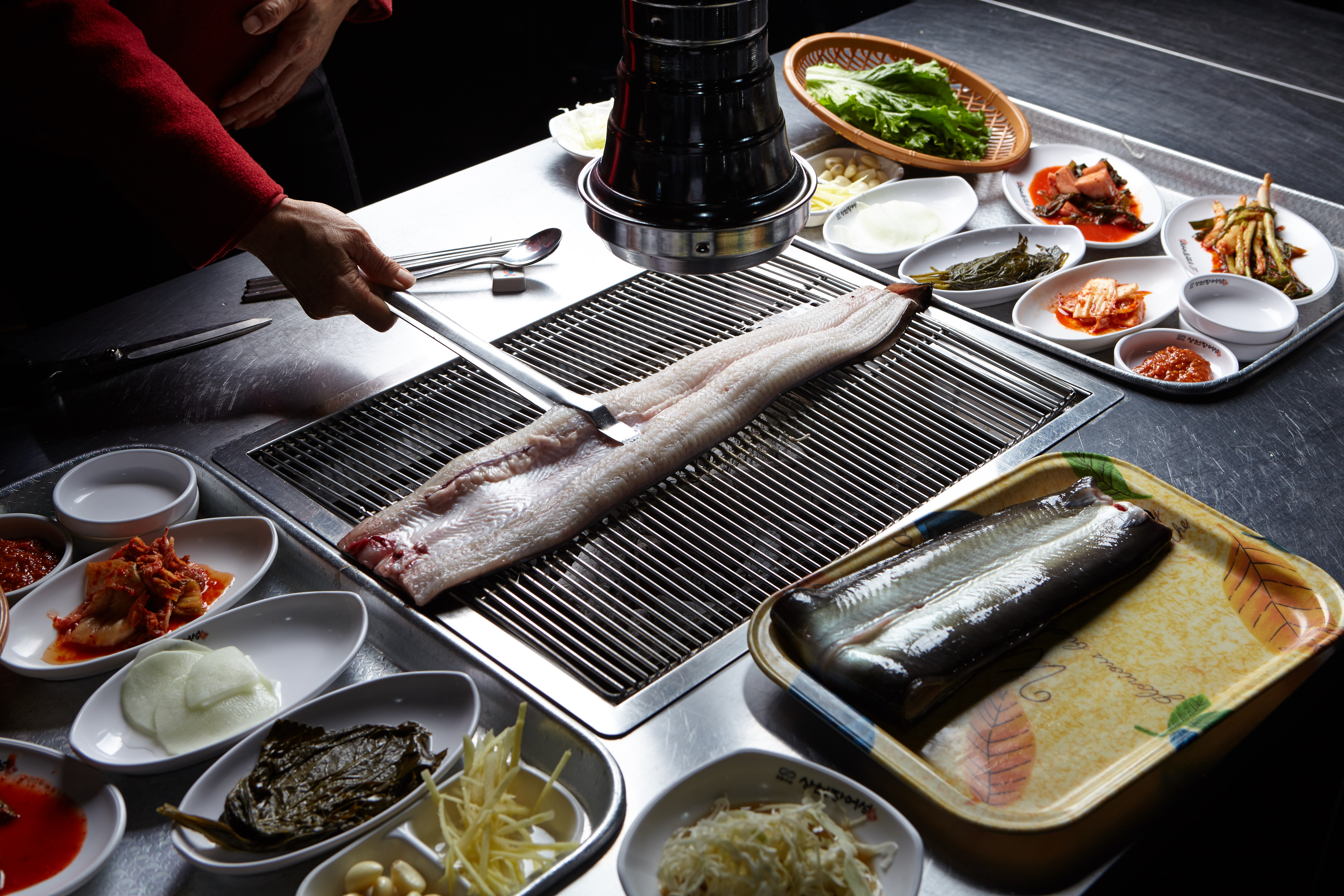 경기도 김포 명품 애기봉 민물장어 1kg 국내산 집에서 장어 구이 대물 무태장어 : 김포 애기봉 민물장어