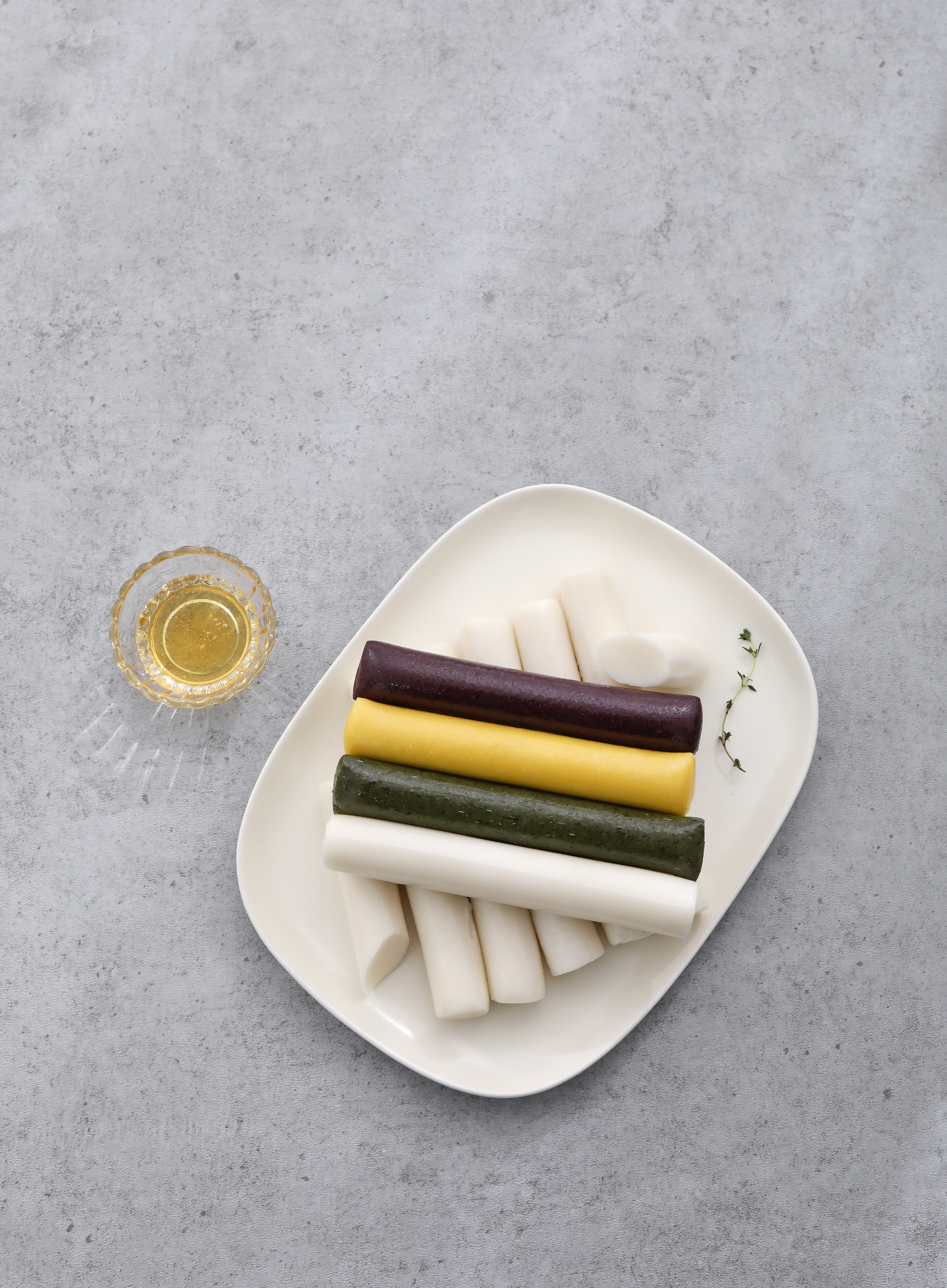 다원웰푸드 삼색 가래떡 우리 쌀로 만든 쫄깃한 쑥 호박 흑미 삼색 가래떡 (530g) : 다원웰푸드